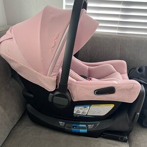 NUNA Pipa Aire RX car seat + PIPA RELX BASE